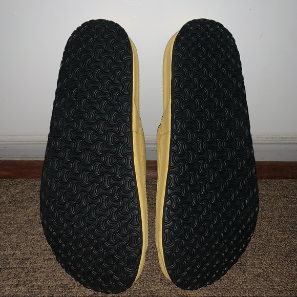 Women’s 8M COMFORTVIEW Yellow Double Buckle Slip On Comfort Sandals NEW - Picture 10 of 10